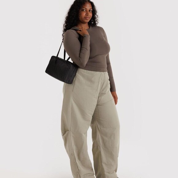 BAGGU Nylon Bowler Bag in Black NWT - Picture 3 of 5